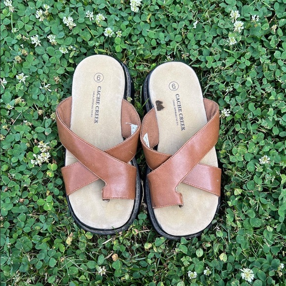 Cache Creek Platform Sandals - Picture 2 of 3